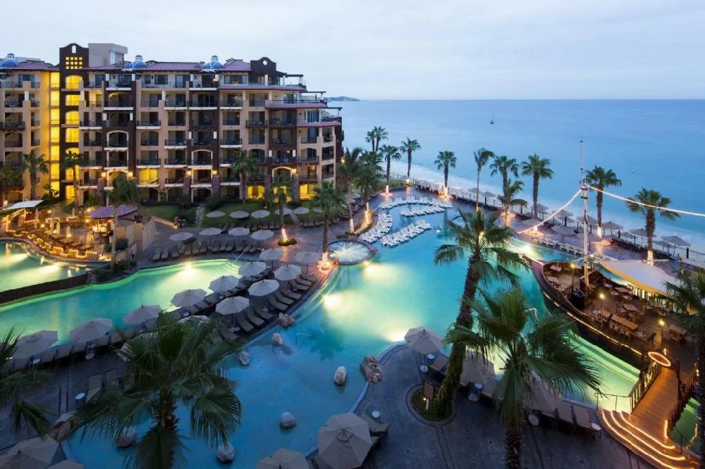 Habitación con jacuzzi en hotel villa-del-arco-beach-resort-amp-spa en Cabo San Lucas, Baja California Sur