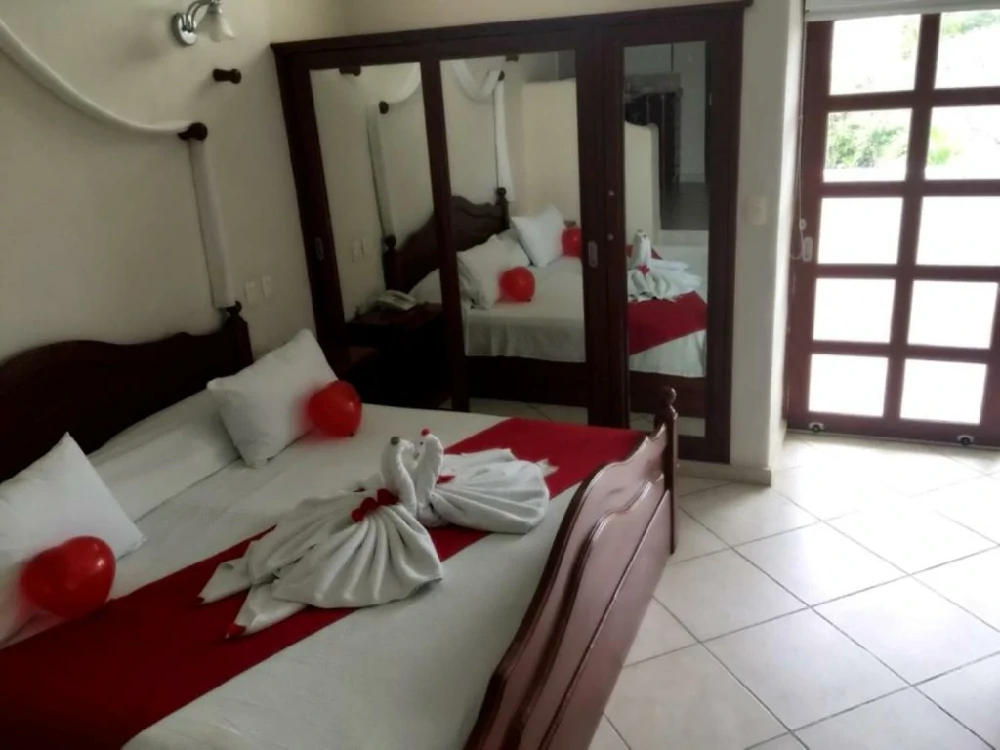 Habitación con jacuzzi en hotel villas-coco-paraiso-isla-mujeres en Isla Mujeres, Quintana Roo