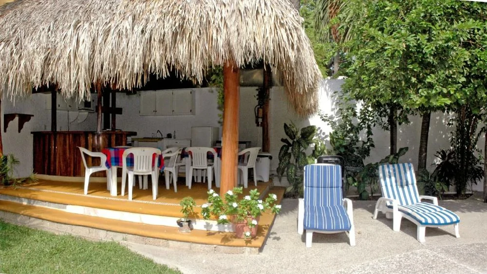 Habitación con jacuzzi en hotel villas-mercedes en Zihuatanejo, Guerrero
