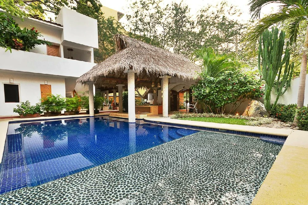 Habitación con jacuzzi en hotel villas-naomi en Zihuatanejo, Guerrero