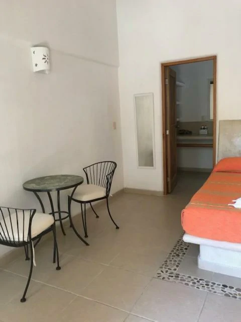 Habitación con jacuzzi en hotel villas-naomi en Zihuatanejo, Guerrero