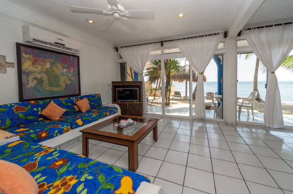 Habitación con jacuzzi en hotel vista-del-mar-akumal en Akumal, Quintana Roo