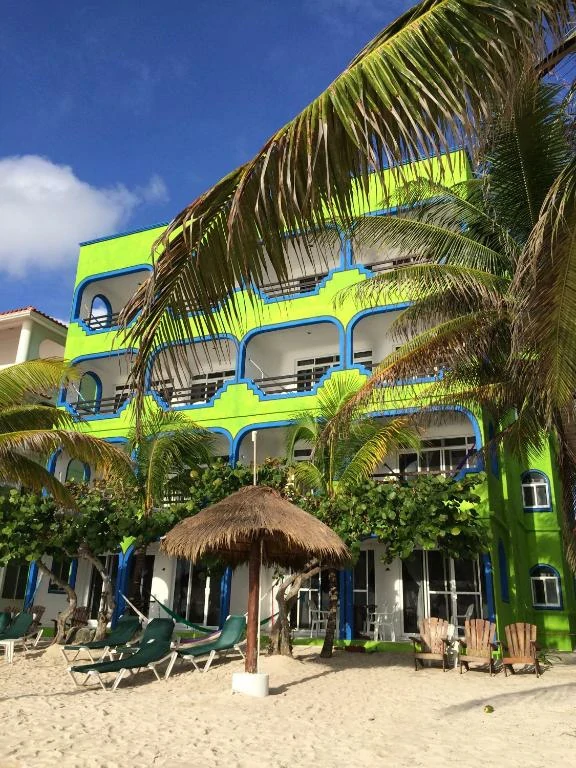 Habitación con jacuzzi en hotel vista-del-mar-akumal en Akumal, Quintana Roo