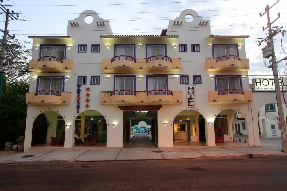 Habitación con jacuzzi en hotel xestal en Santa Cruz - Huatulco, Oaxaca
